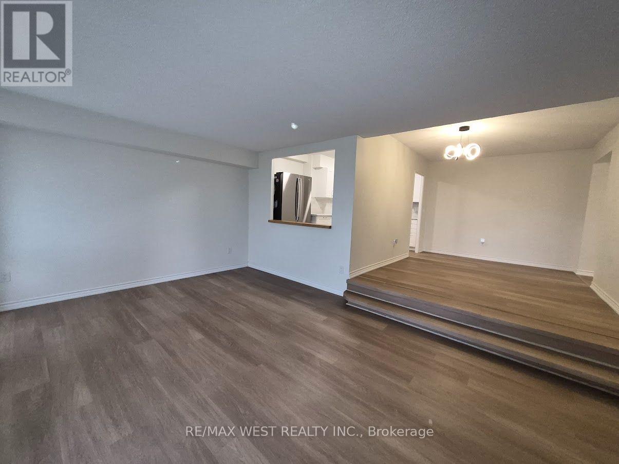 802 - 250 Scarlett Road, Toronto, Ontario  M6N 4X5 - Photo 6 - W14093154