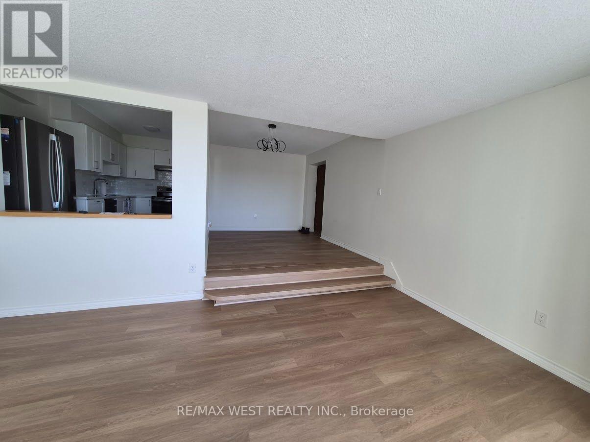 802 - 250 Scarlett Road, Toronto, Ontario  M6N 4X5 - Photo 10 - W14093154