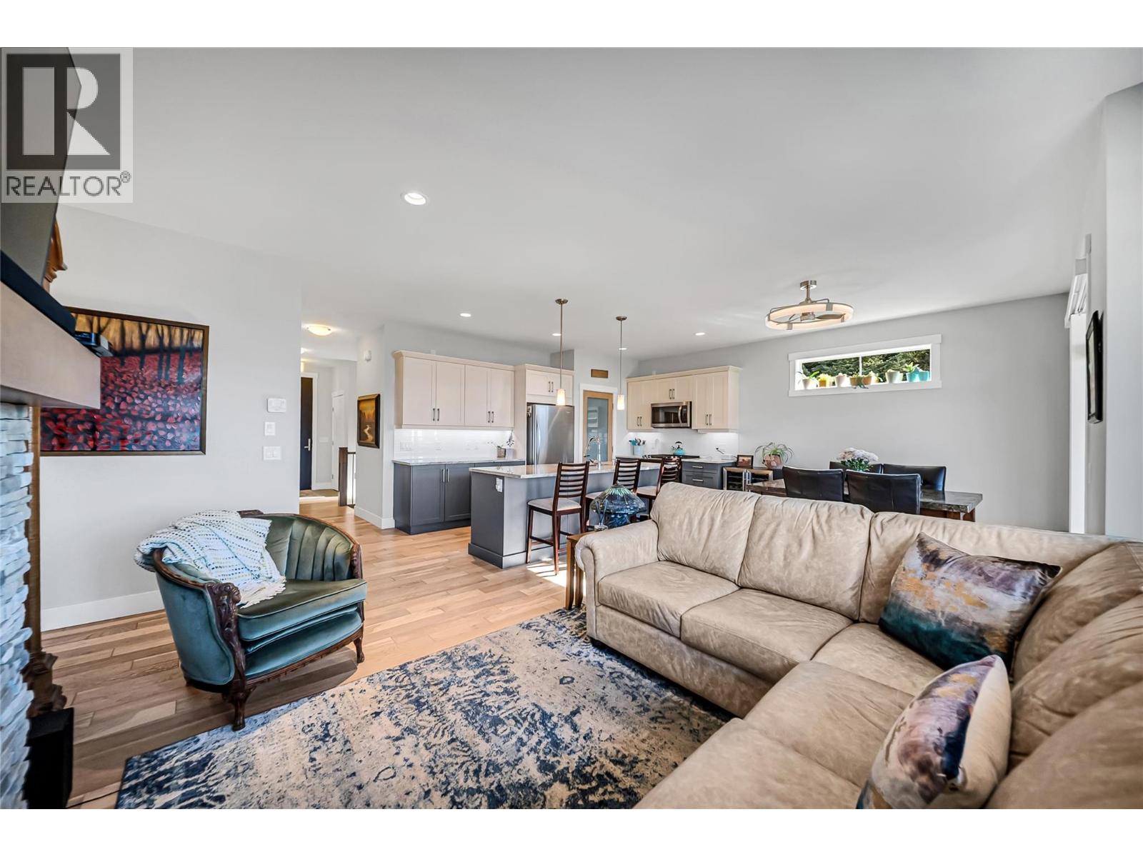 2345 Spring Lane, Kelowna, British Columbia  V1P 1T8 - Photo 14 - 10403492