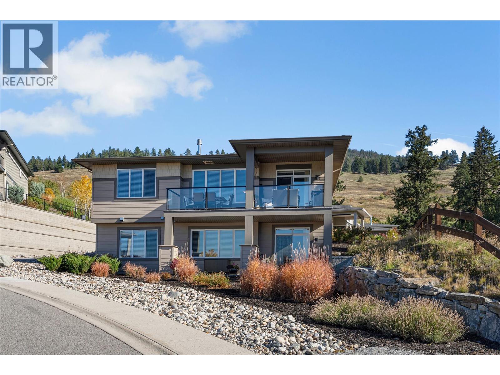 2345 Spring Lane, Kelowna, British Columbia  V1P 1T8 - Photo 2 - 10403492