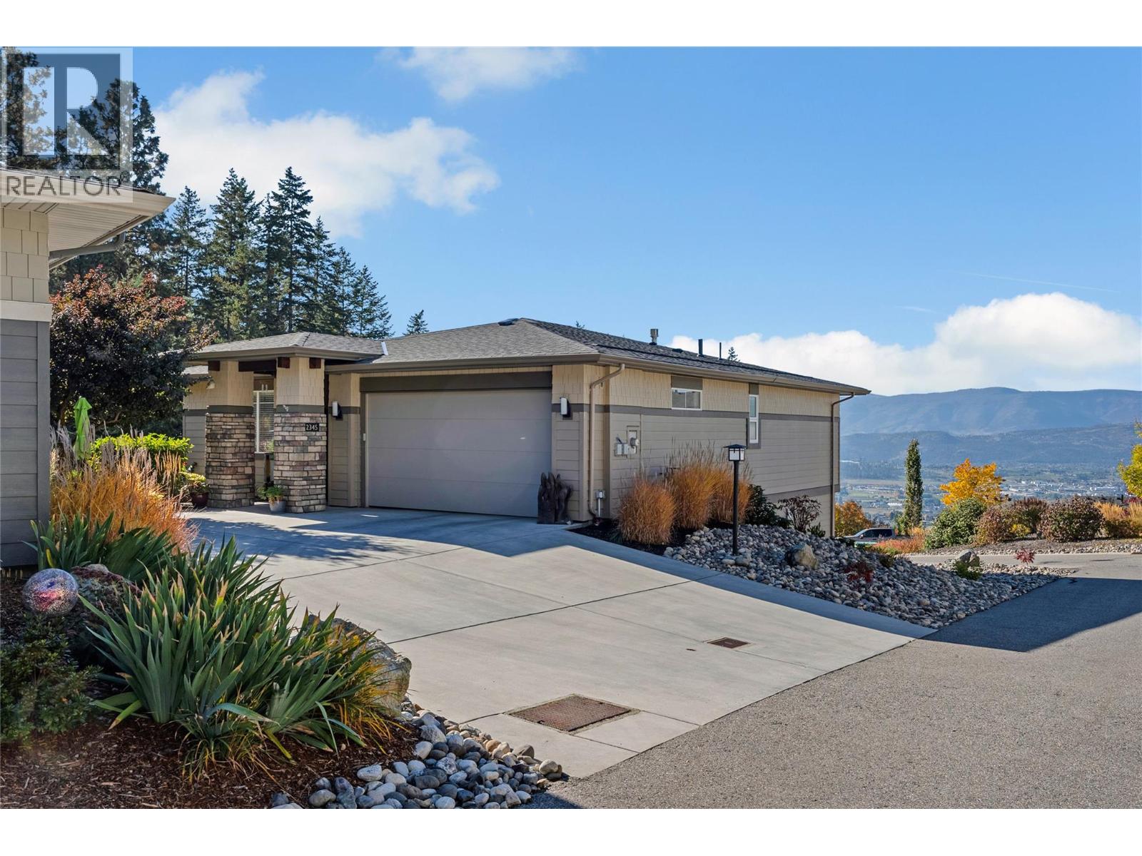 2345 Spring Lane, Kelowna, British Columbia
