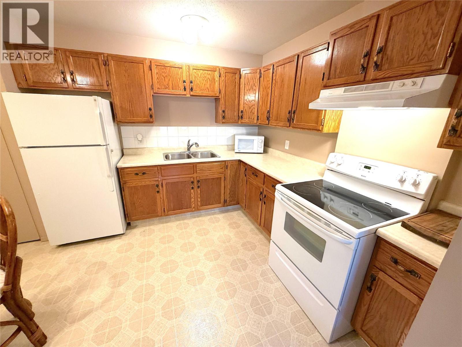 1286 Ponderosa Drive Unit# 316, Sparwood, British Columbia V0B 2G2 - Photo 6 - 10403574