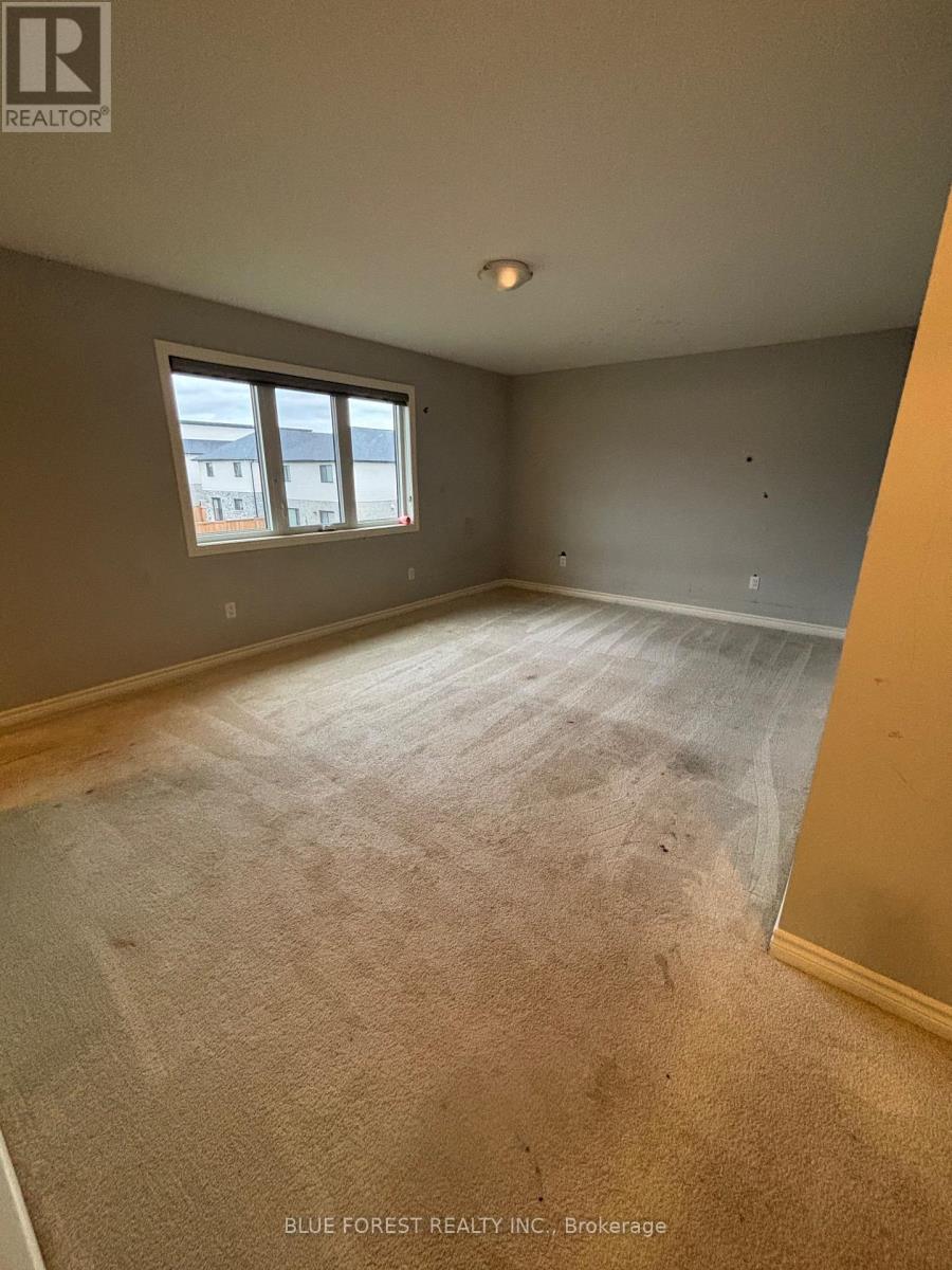 92 Middleton Avenue, London South, Ontario  N6L 0G1 - Photo 10 - X14092592