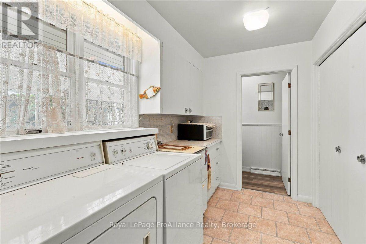 9 Parkview Heights, Quinte West, Ontario  K8V 5L9 - Photo 39 - X14093446