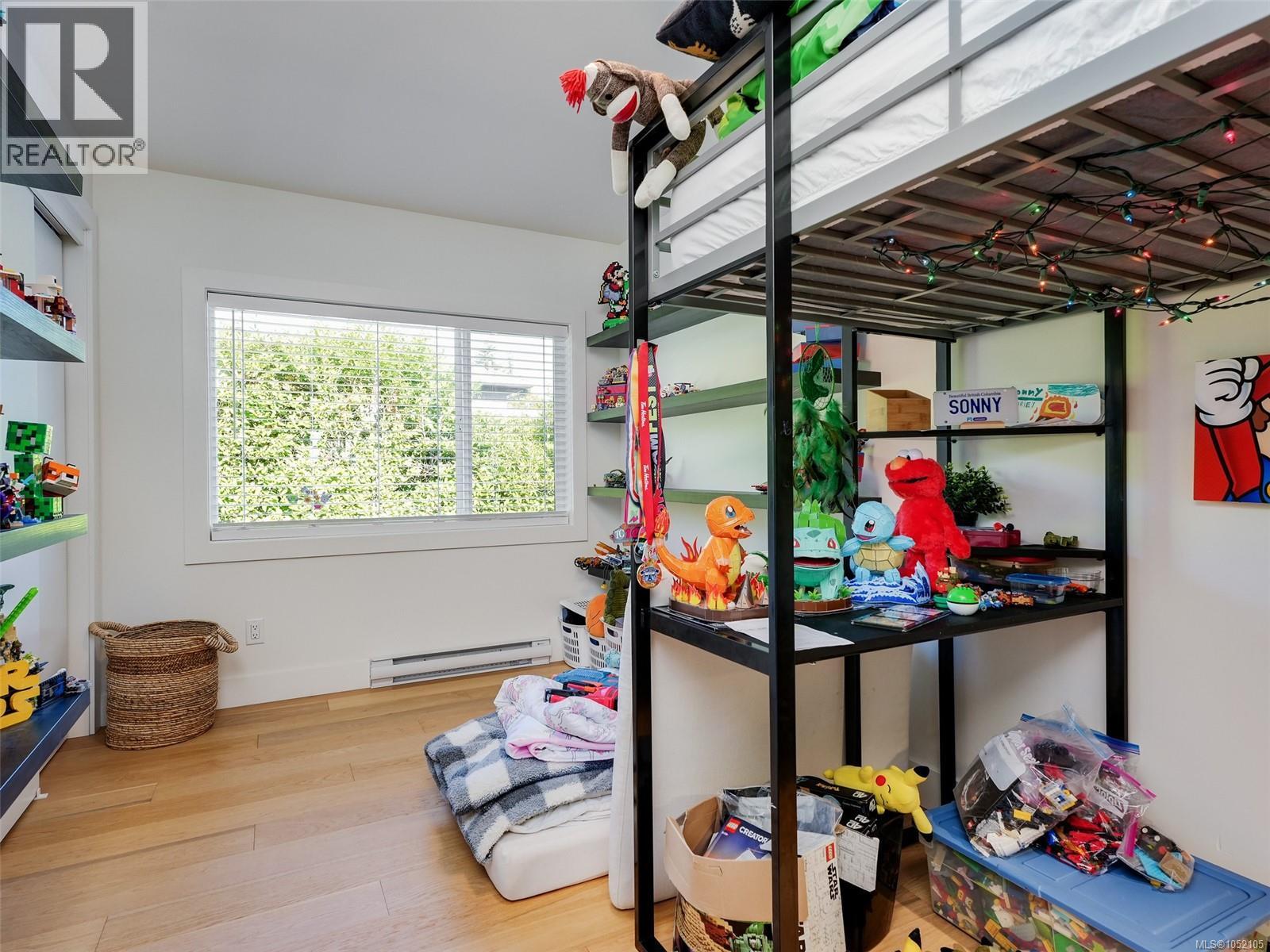 7949 East Saanich Rd