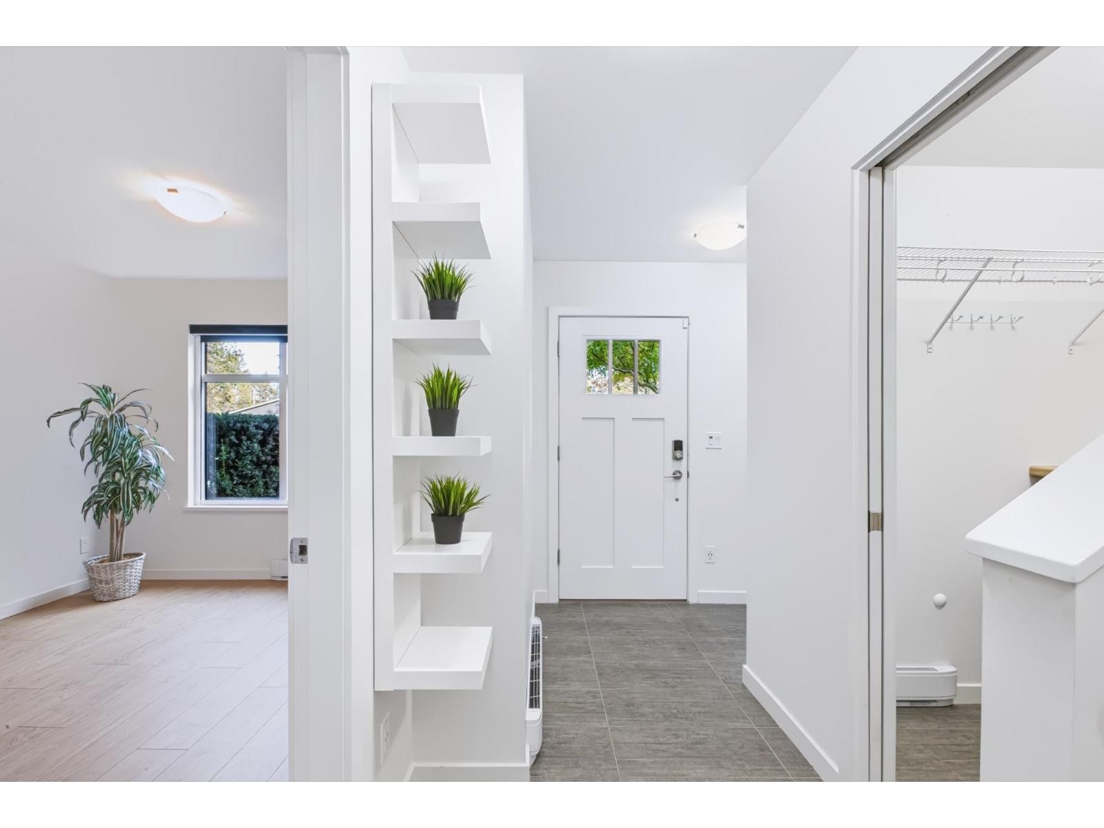 401 18505 Laurensen Place, Surrey, British Columbia  V4N 6R7 - Photo 5 - R3174982