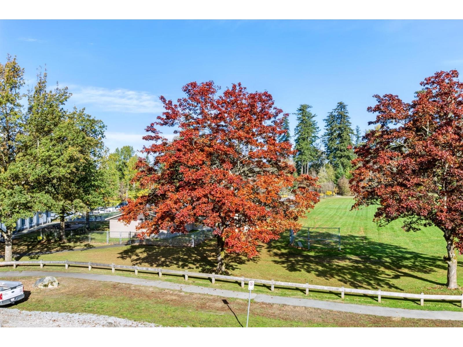 401 18505 Laurensen Place, Surrey, British Columbia  V4N 6R7 - Photo 3 - R3174982