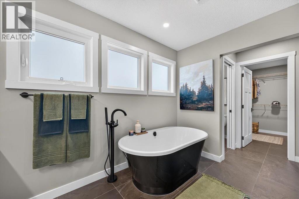 140 Fireside Close