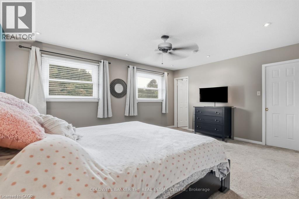 31 Karsh Crescent, Waterdown, Ontario  L0R 2H5 - Photo 15 - 40871775