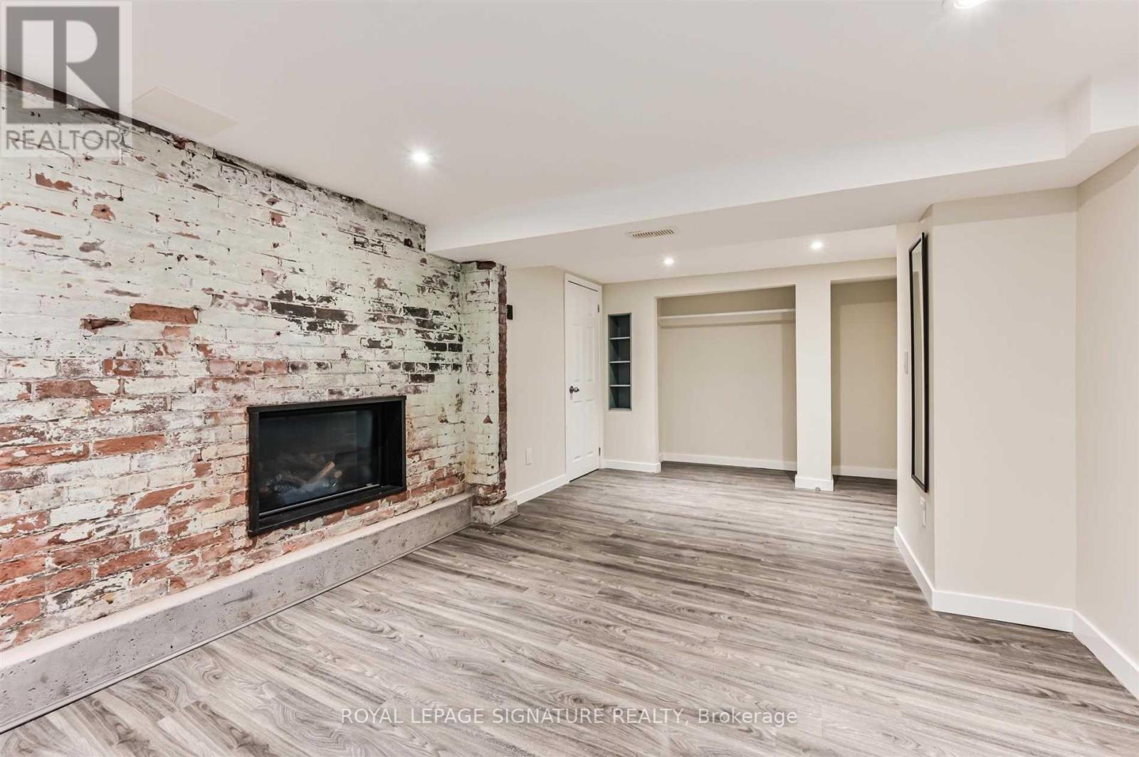 Lower - 147 Gloucester Grove, Toronto, Ontario  M6C 2A9 - Photo 12 - C14093380