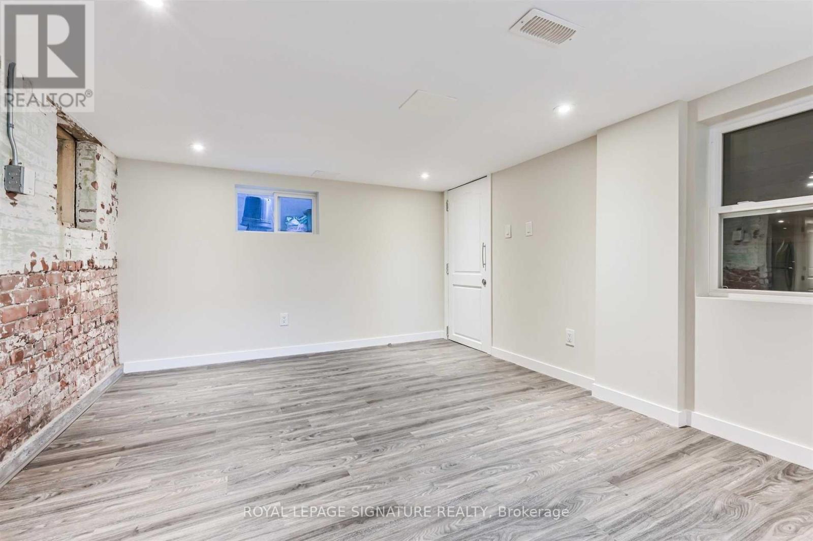 LOWER - 147 GLOUCESTER GROVE