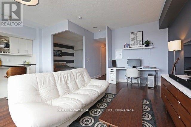 526 - 35 Brian Peck Crescent, Toronto, Ontario  M4G 0A5 - Photo 5 - C14093516