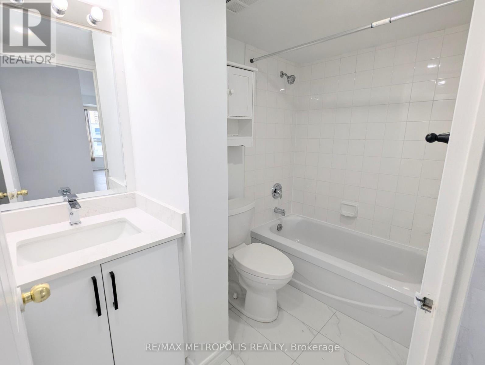 1202 - 2550 Lawrence Avenue E, Toronto (Dorset Park), Ontario  M1P 2R7 - Photo 25 - E14093506