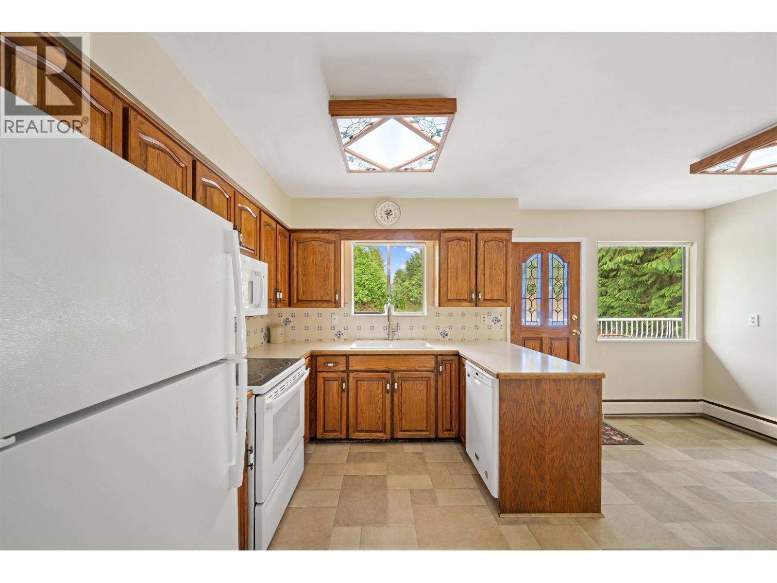 12118 Acadia Street, Maple Ridge, British Columbia  V2X 3B3 - Photo 17 - R3176442
