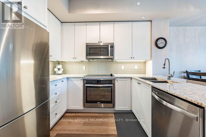 219b - 9600 Yonge Street, Richmond Hill (North Richvale), Ontario  L4C 0X3 - Photo 23 - N14093530