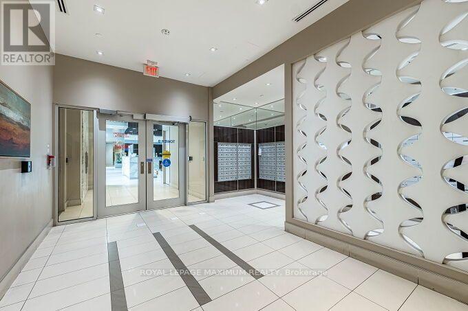 219b - 9600 Yonge Street, Richmond Hill (North Richvale), Ontario  L4C 0X3 - Photo 8 - N14093530