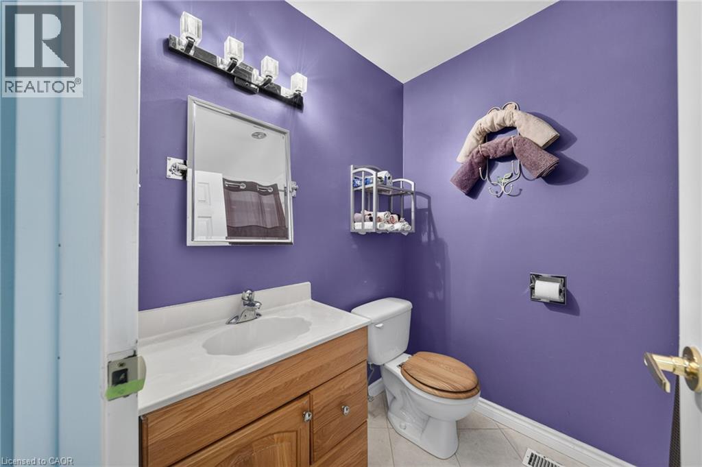 76 Golden Orchard Drive, Hamilton, Ontario  L9C 6J5 - Photo 24 - 40870972