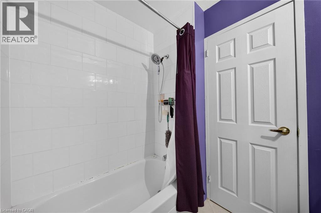 76 Golden Orchard Drive, Hamilton, Ontario  L9C 6J5 - Photo 25 - 40870972