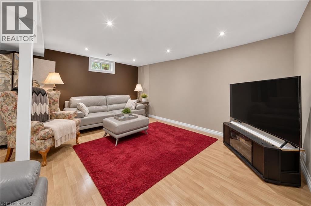 76 Golden Orchard Drive, Hamilton, Ontario  L9C 6J5 - Photo 30 - 40870972
