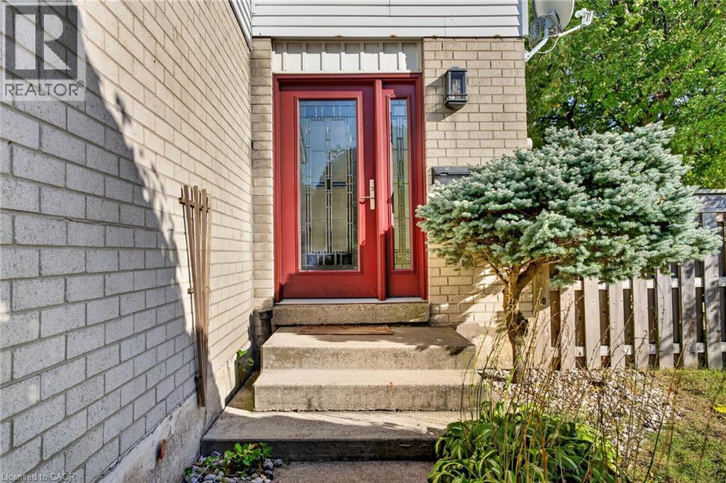 76 Golden Orchard Drive, Hamilton, Ontario  L9C 6J5 - Photo 4 - 40870972