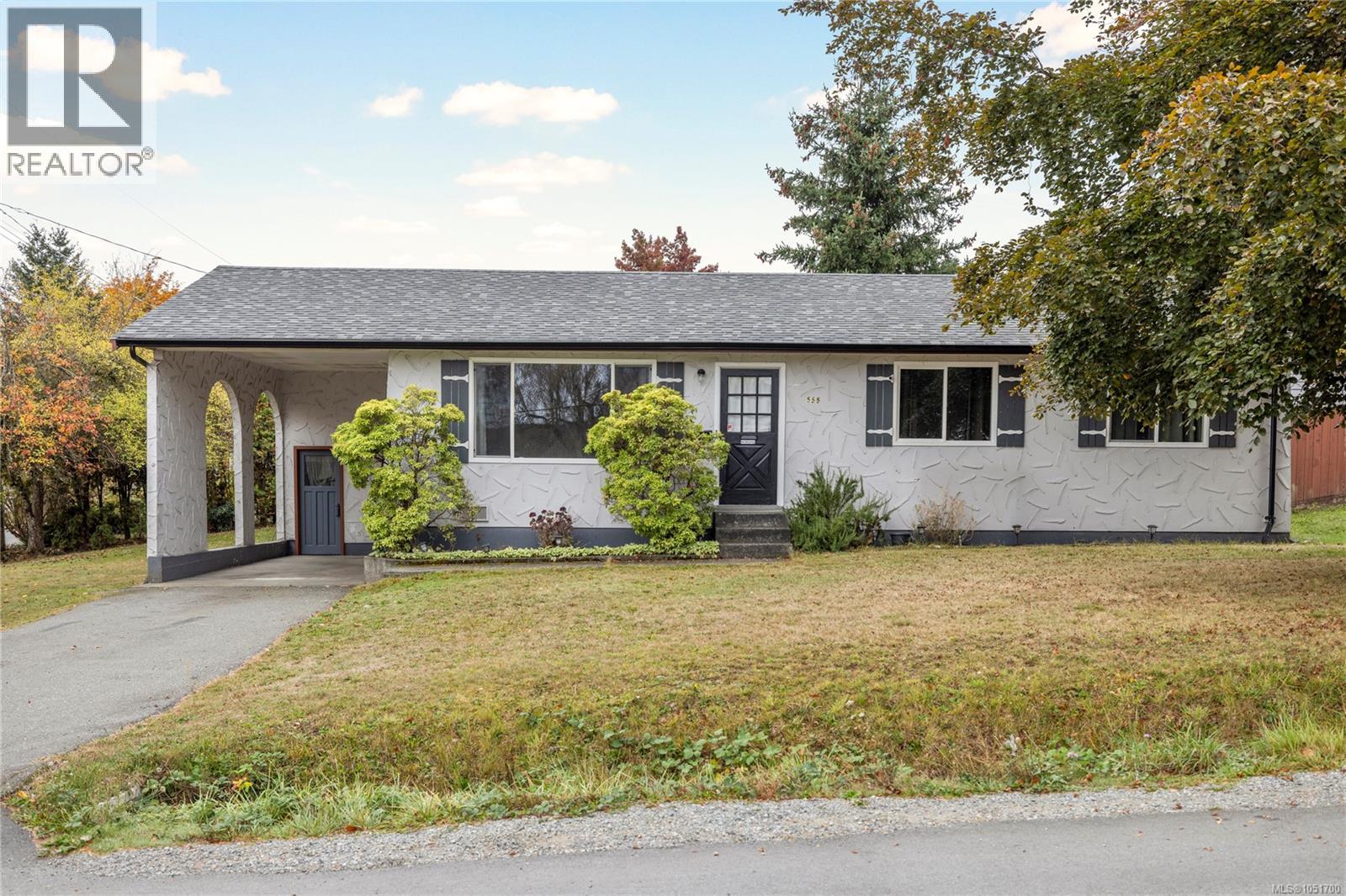 555 Weber St, Nanaimo, British Columbia  V9R 5P9 - Photo 1 - 1051700