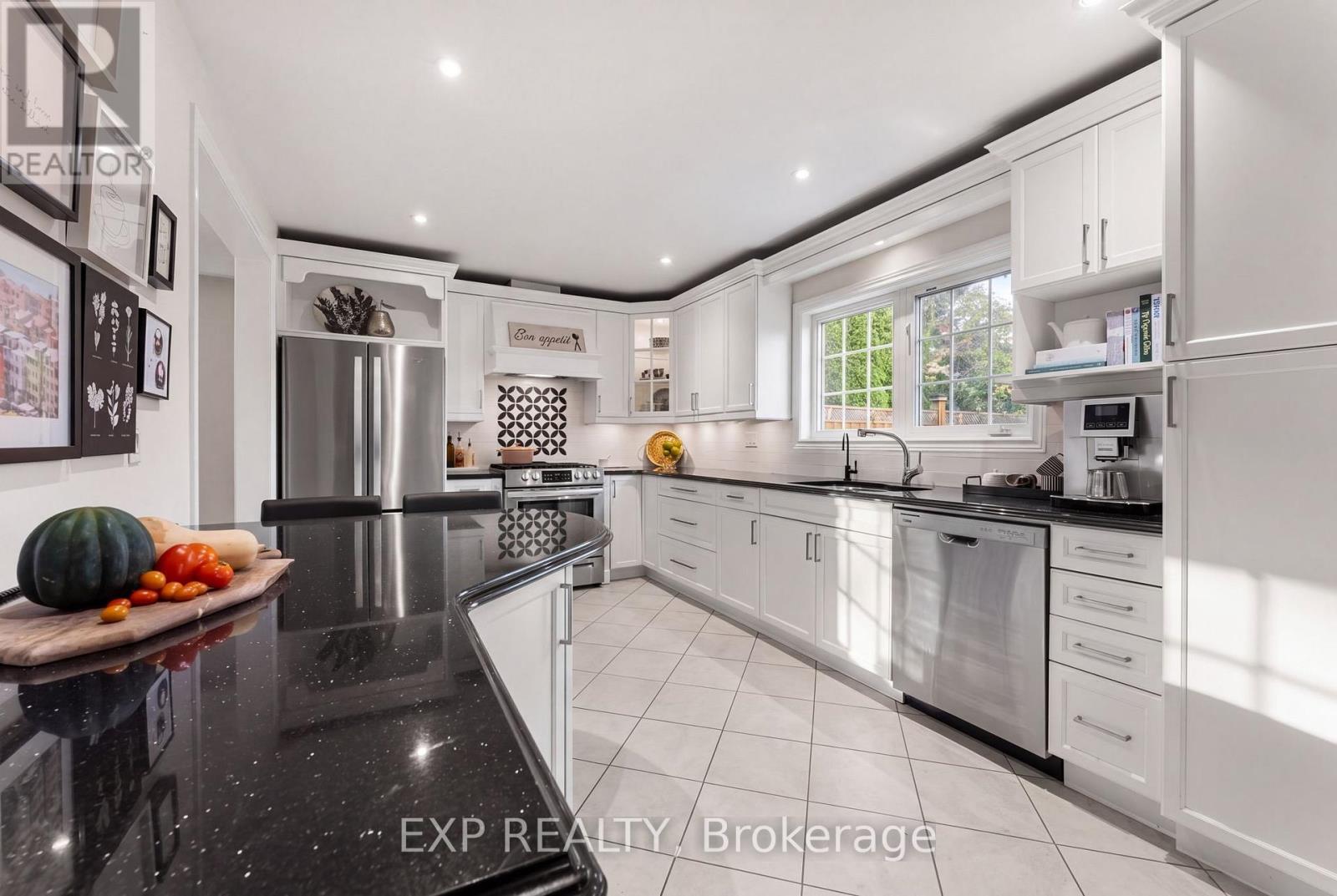 1317 Tredmore Drive, Mississauga, Ontario  L5J 3V5 - Photo 15 - W14093408