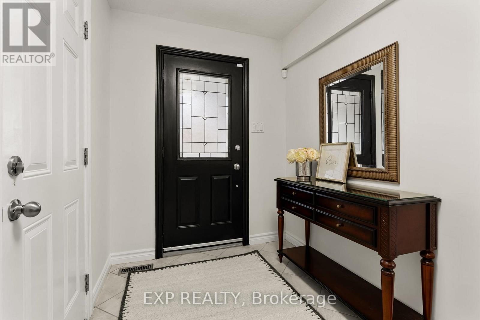 1317 Tredmore Drive, Mississauga, Ontario  L5J 3V5 - Photo 7 - W14093408