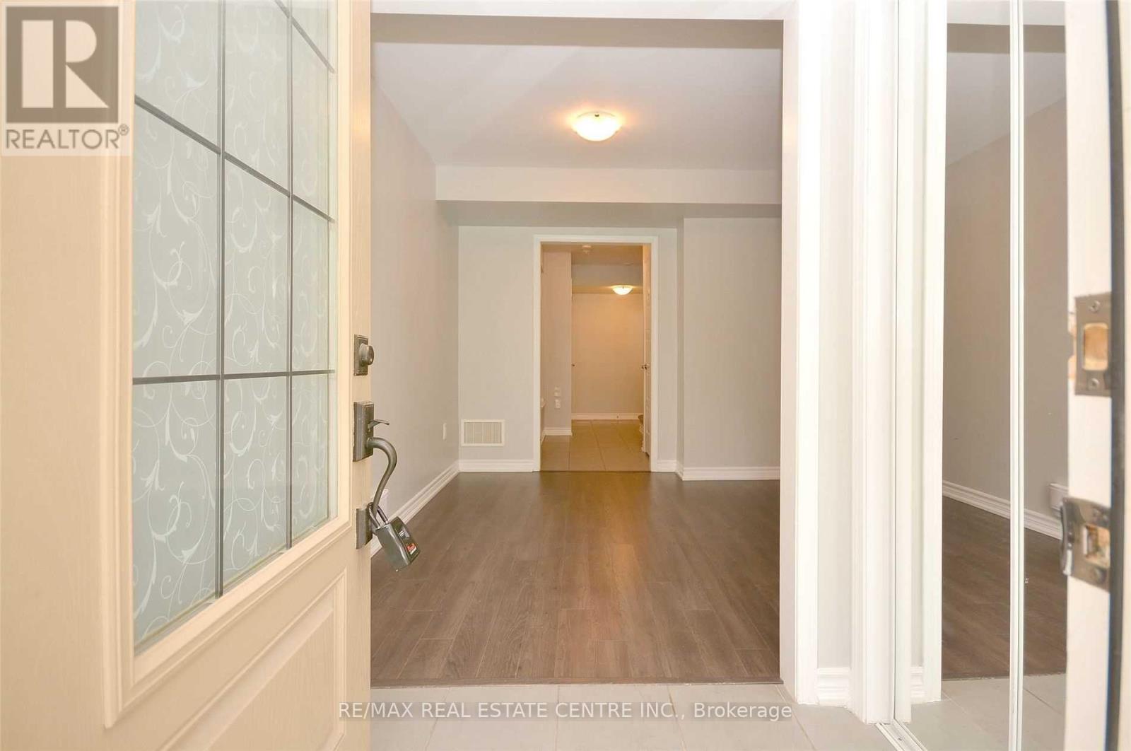 3065 Harebell Gate, Oakville, Ontario L6M 4M2 - Photo 5 - W14093478