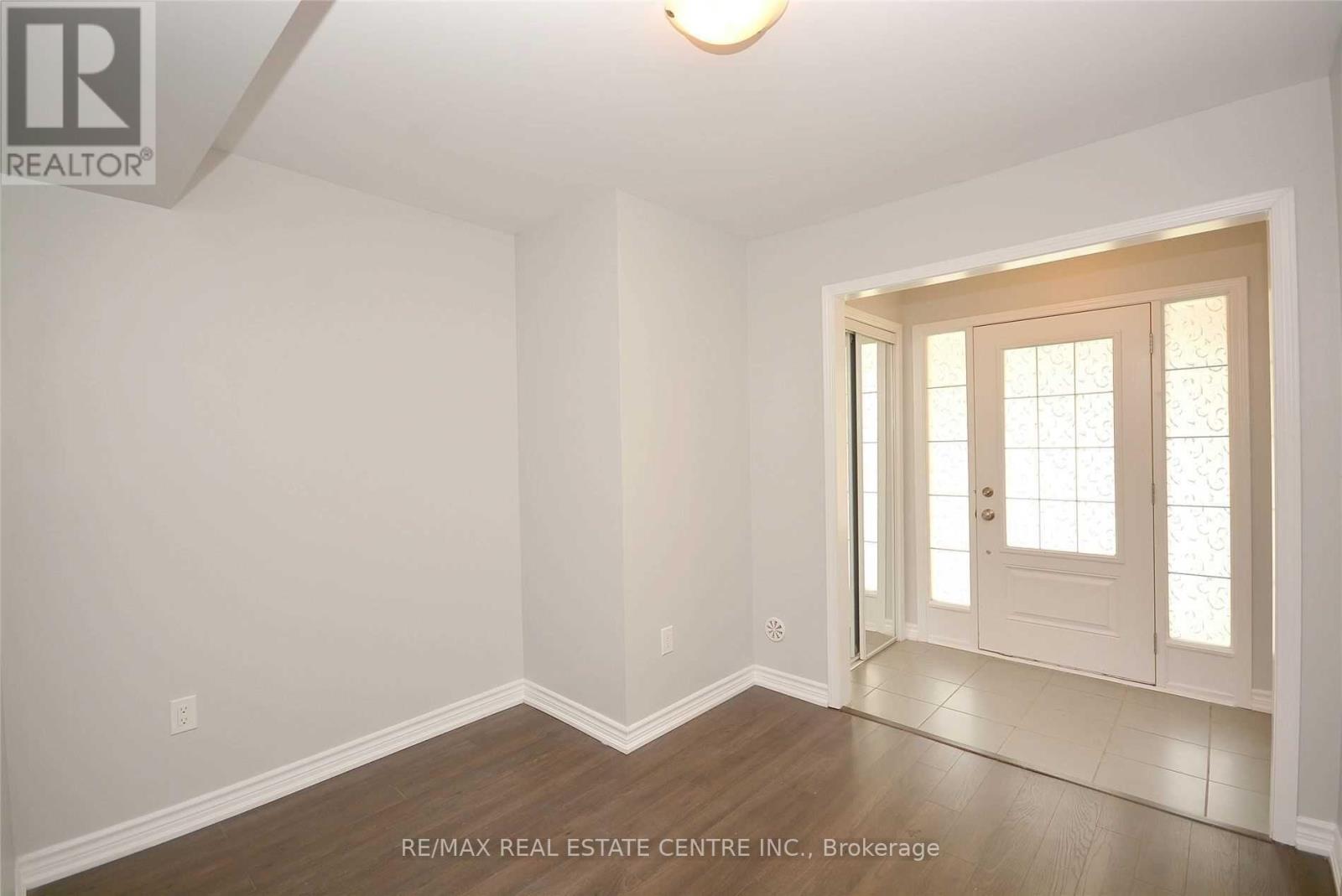 3065 Harebell Gate, Oakville, Ontario L6M 4M2 - Photo 8 - W14093478