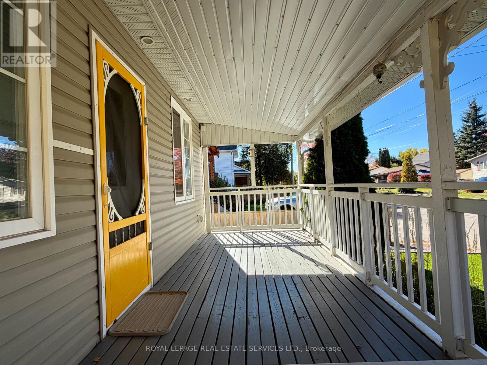 30 College Street, Halton Hills (Georgetown), Ontario  L7G 2N7 - Photo 4 - W14093524