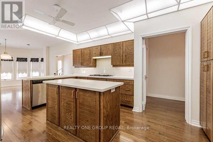 17 Dunloe Road, Richmond Hill, Ontario  L4B 2H6 - Photo 20 - N13854292