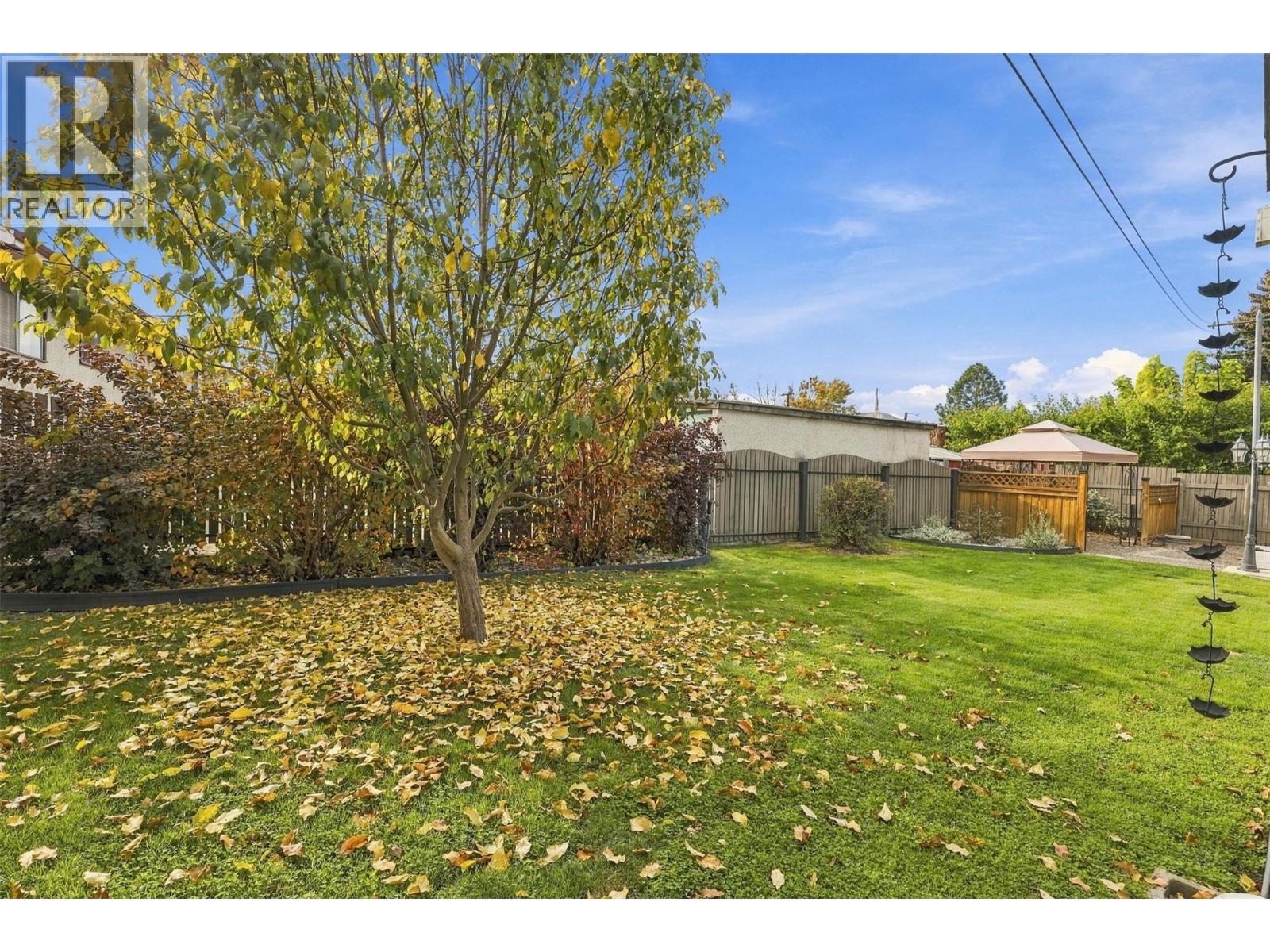 1239 10th Street, Kamloops, British Columbia  V2B 3A9 - Photo 33 - 10403812