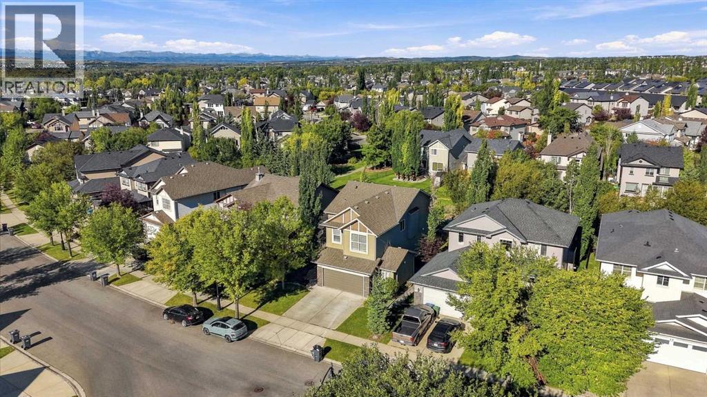 38 Drake Landing Drive, Okotoks, Alberta  T1S 0B9 - Photo 1 - A2346184