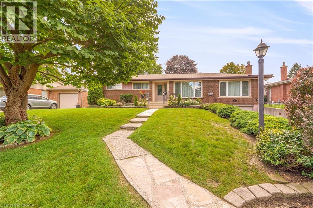 25 Brier Crescent, Brantford, Ontario  N3R 3M5 - Photo 1 - 40871567