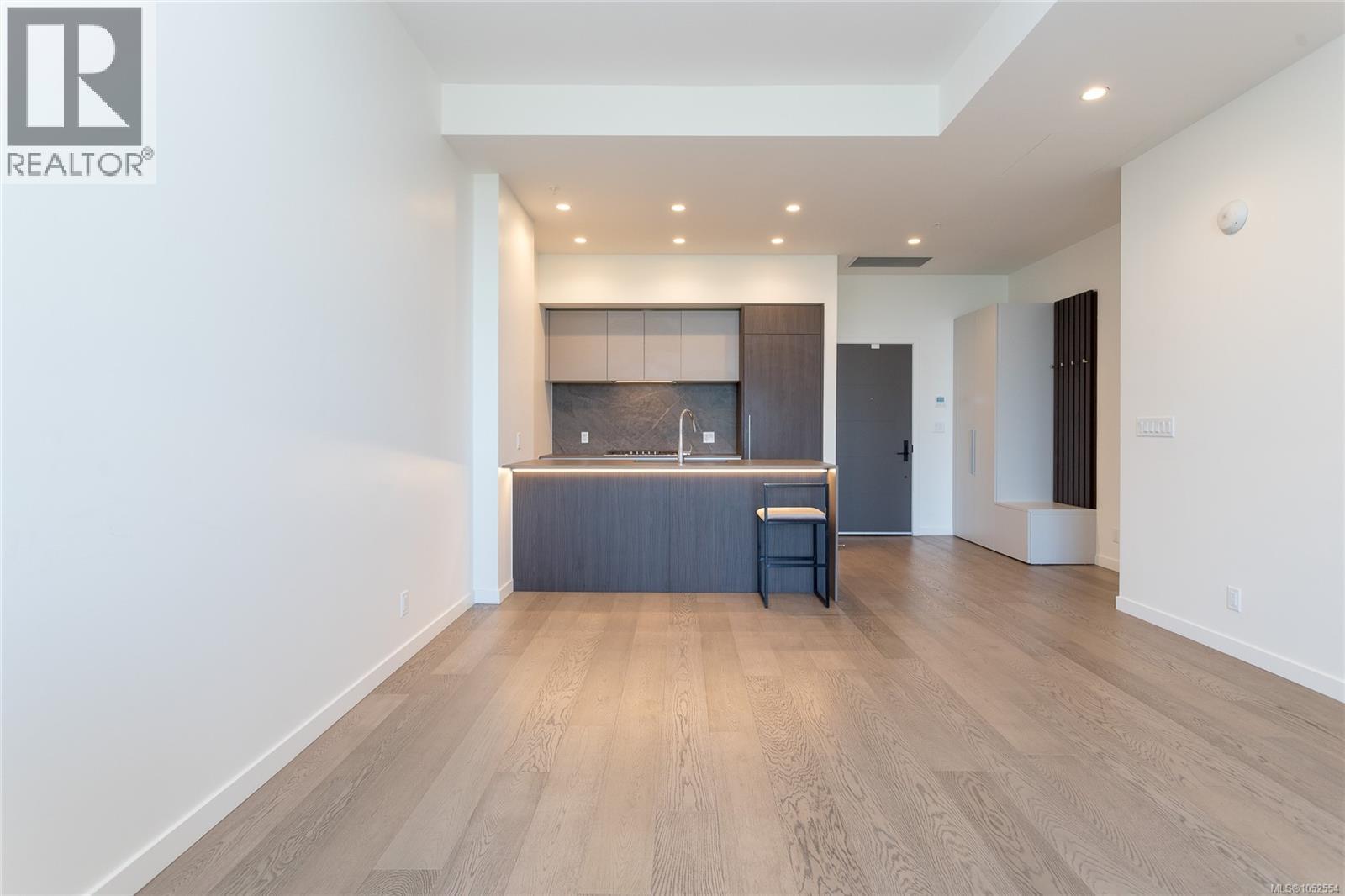 1504 2000 Hannington Rd