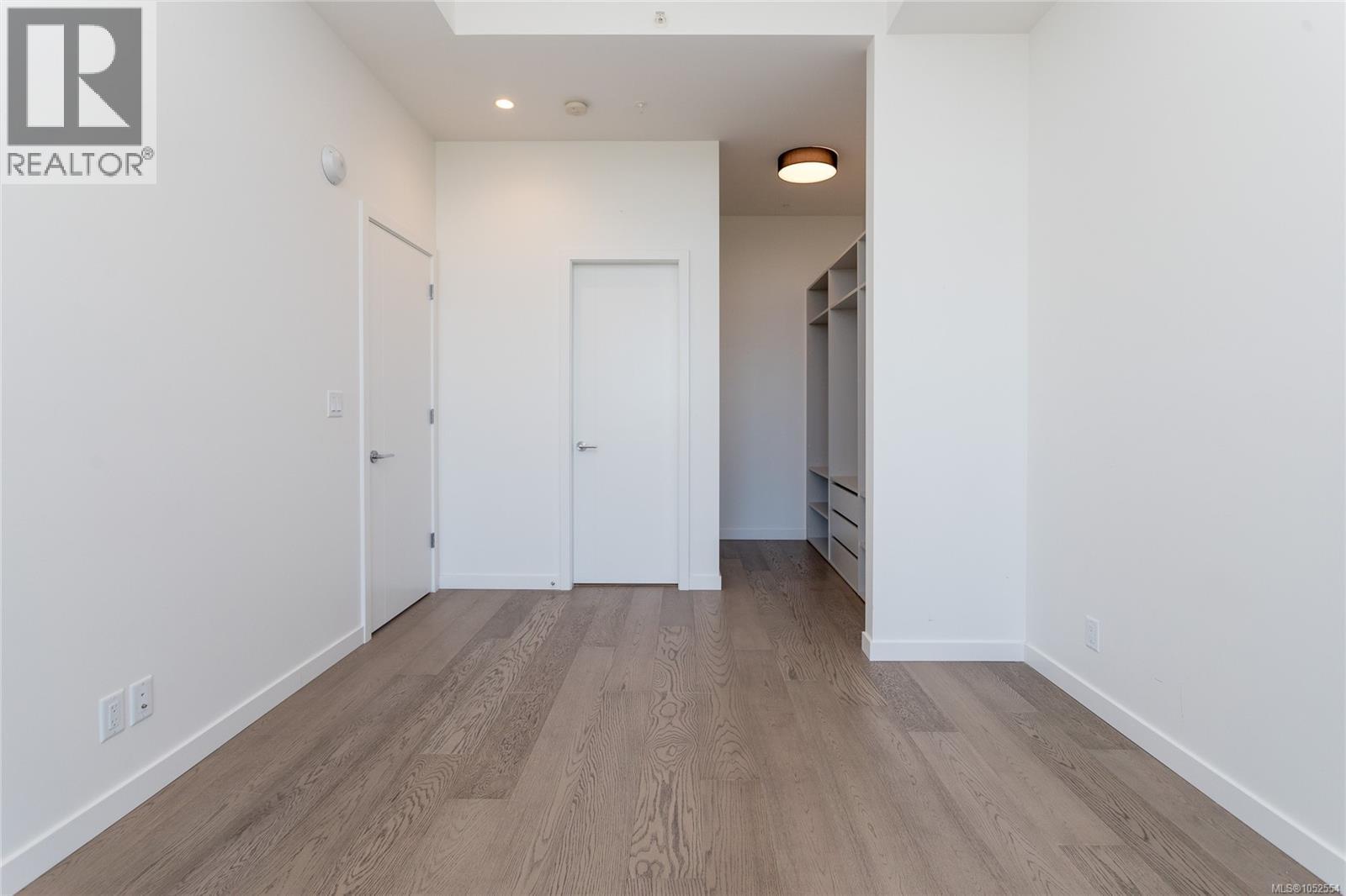 1504 2000 Hannington Rd
