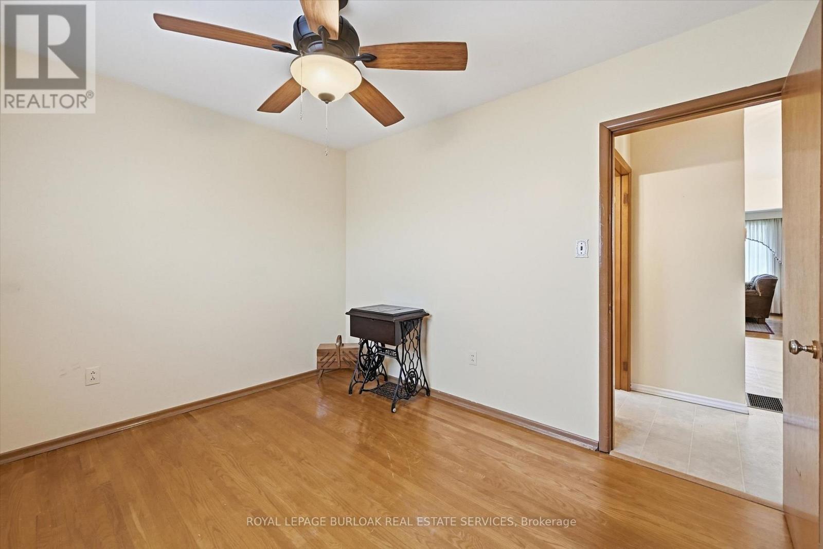 138 Luscombe Street, Hamilton (Greeningdon), Ontario  L9A 2K3 - Photo 20 - X14093464