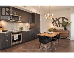 526 - 280 HOWLAND AVENUE, Toronto, Ontario