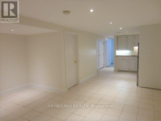 Lower - 190 Wineva Avenue, Toronto, Ontario  M4E 2T4 - Photo 2 - E14082546