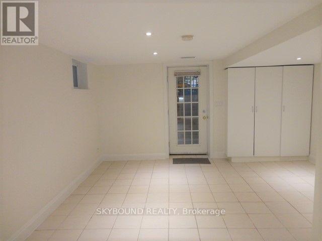 Lower - 190 Wineva Avenue, Toronto, Ontario  M4E 2T4 - Photo 3 - E14082546