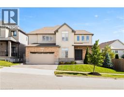 43 FRONTIER Drive, Kitchener, Ontario