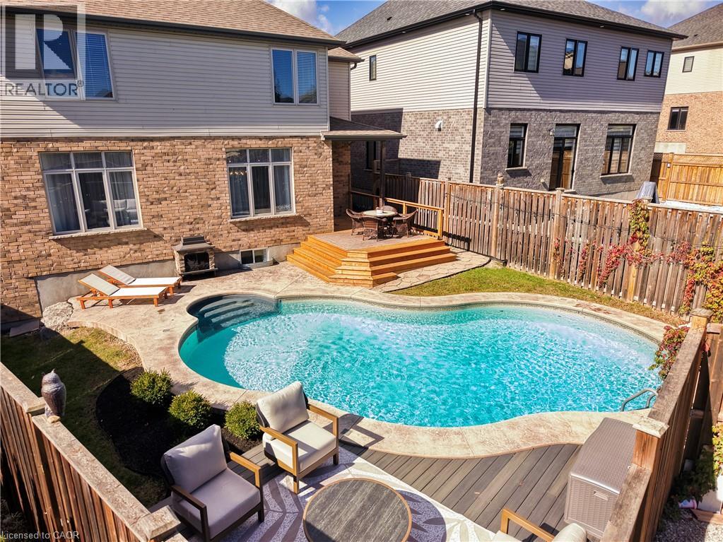 43 Frontier Drive, Kitchener, Ontario  N2P 0G3 - Photo 3 - 40861126