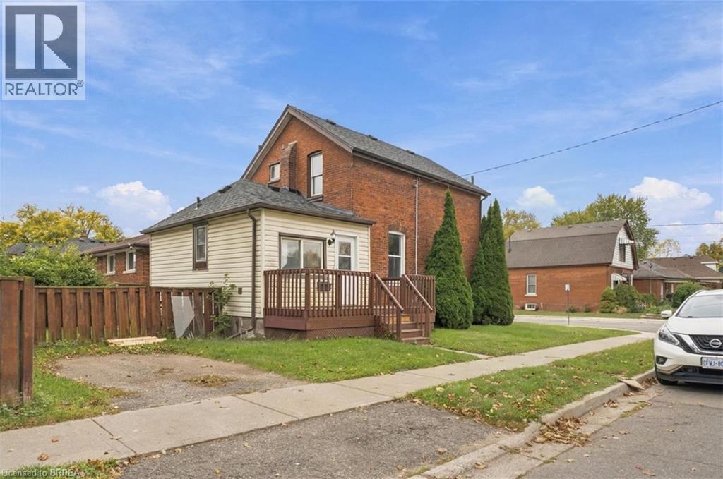 251 Rawdon Street, Brantford, Ontario  N3S 6G5 - Photo 3 - 40870417
