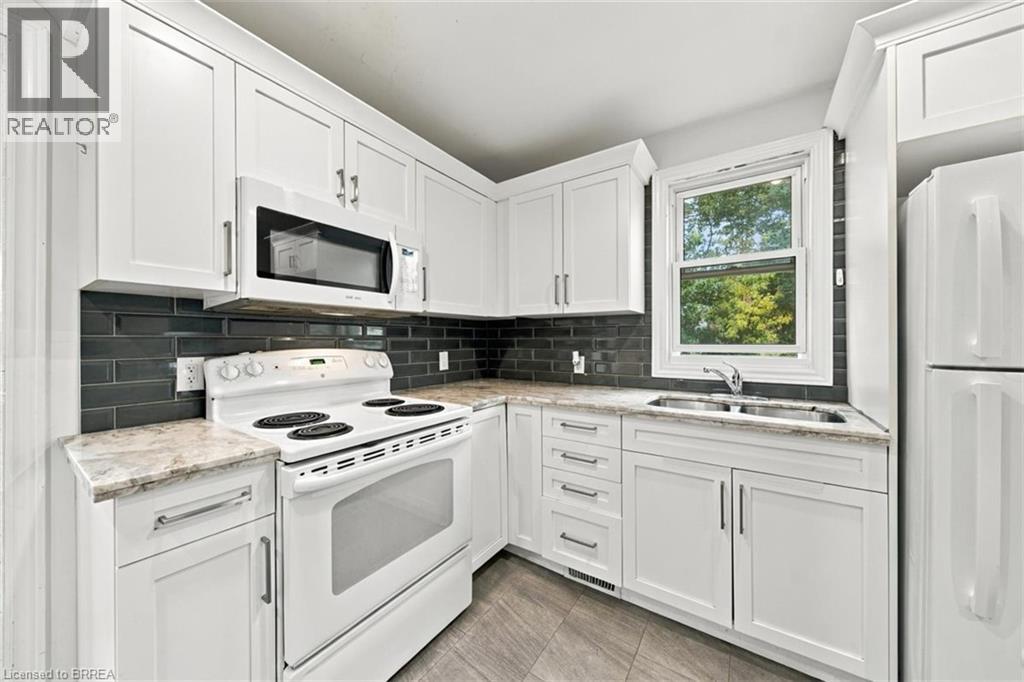 251 Rawdon Street, Brantford, Ontario  N3S 6G5 - Photo 10 - 40870417