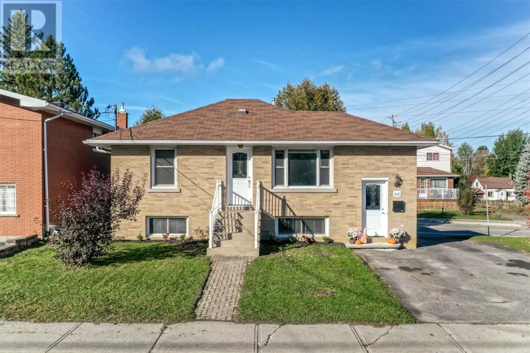647 Whittaker Street, Greater Sudbury, Ontario  P3E 4A9 - Photo 1 - 2131009