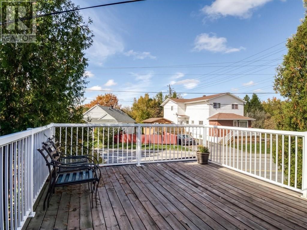 647 Whittaker Street, Greater Sudbury, Ontario  P3E 4A9 - Photo 8 - 2131009