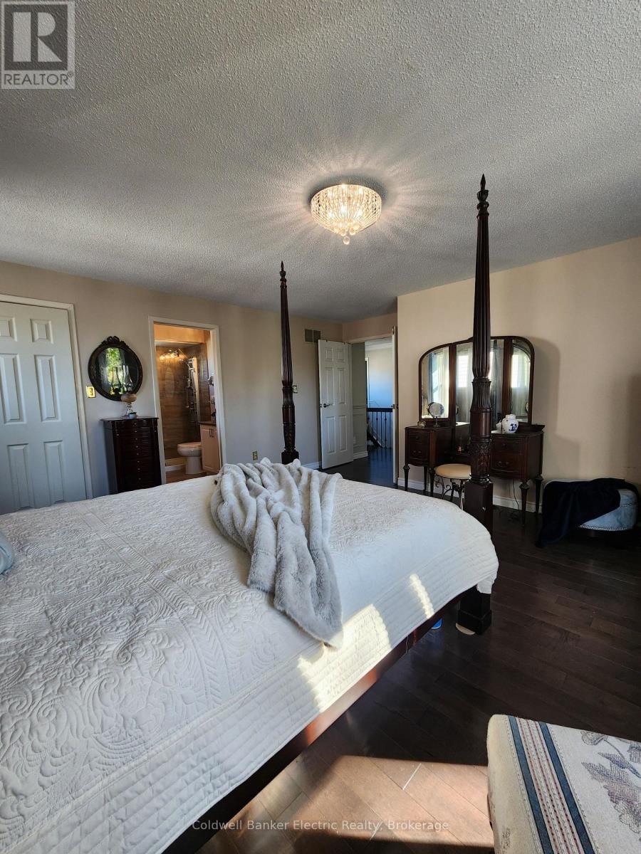 1007 Moorelands Crescent, Pickering, Ontario  L1W 3K3 - Photo 34 - E14092550