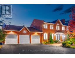 6 HOLLY RIDGE, Ottawa, Ontario