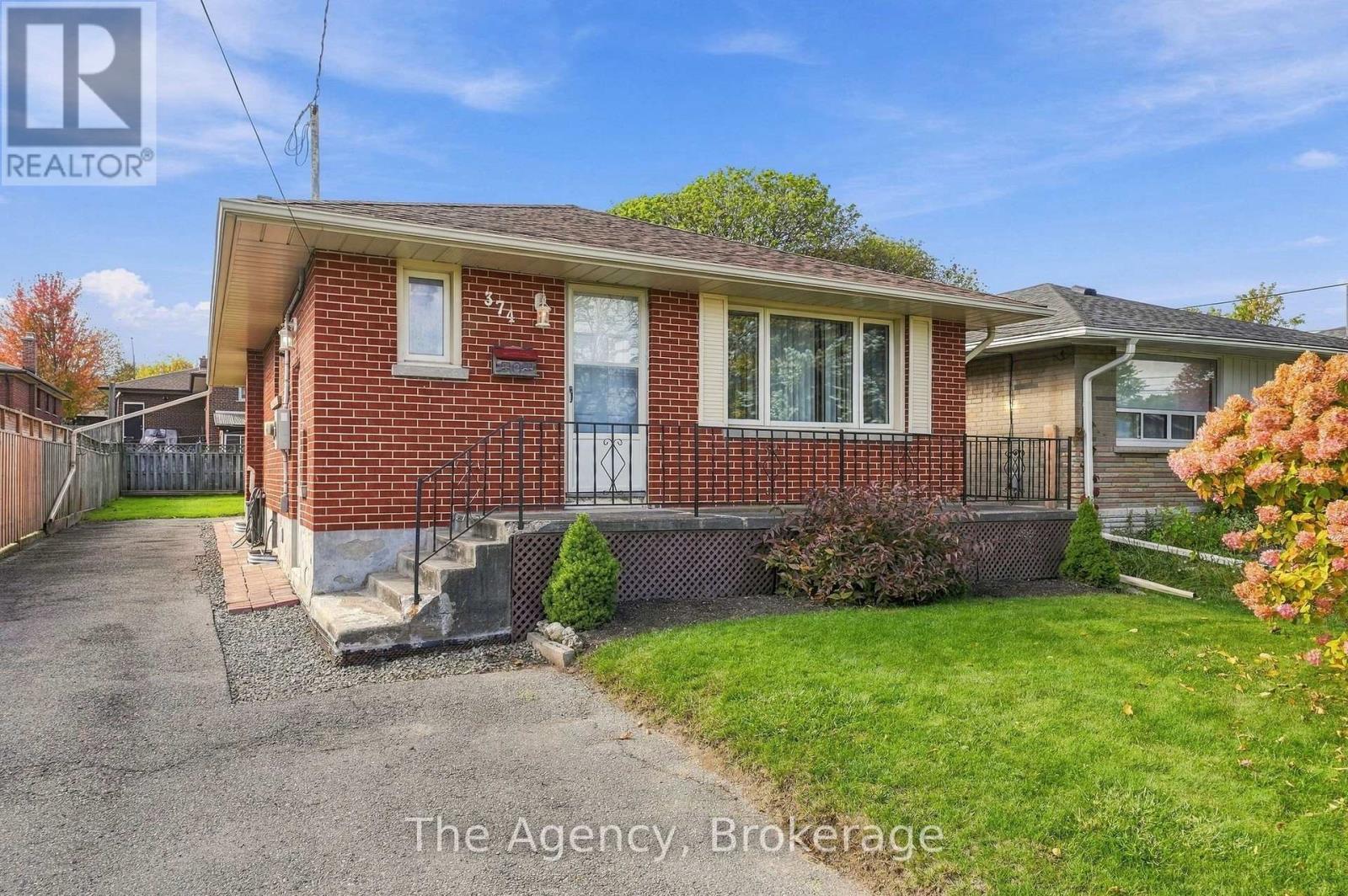 374 Nipigon Street, Oshawa, Ontario  L1J 4N9 - Photo 3 - E14093712