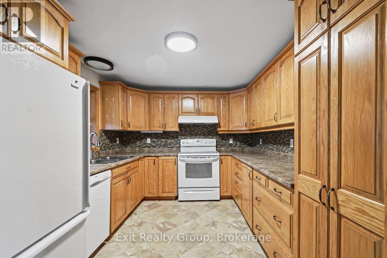 2343 Upper Flinton Road, Addington Highlands, Ontario  K0H 1P0 - Photo 4 - X14093600